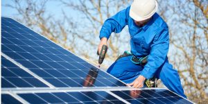 Installation Maintenance Panneaux Solaires Photovoltaïques à Illiat